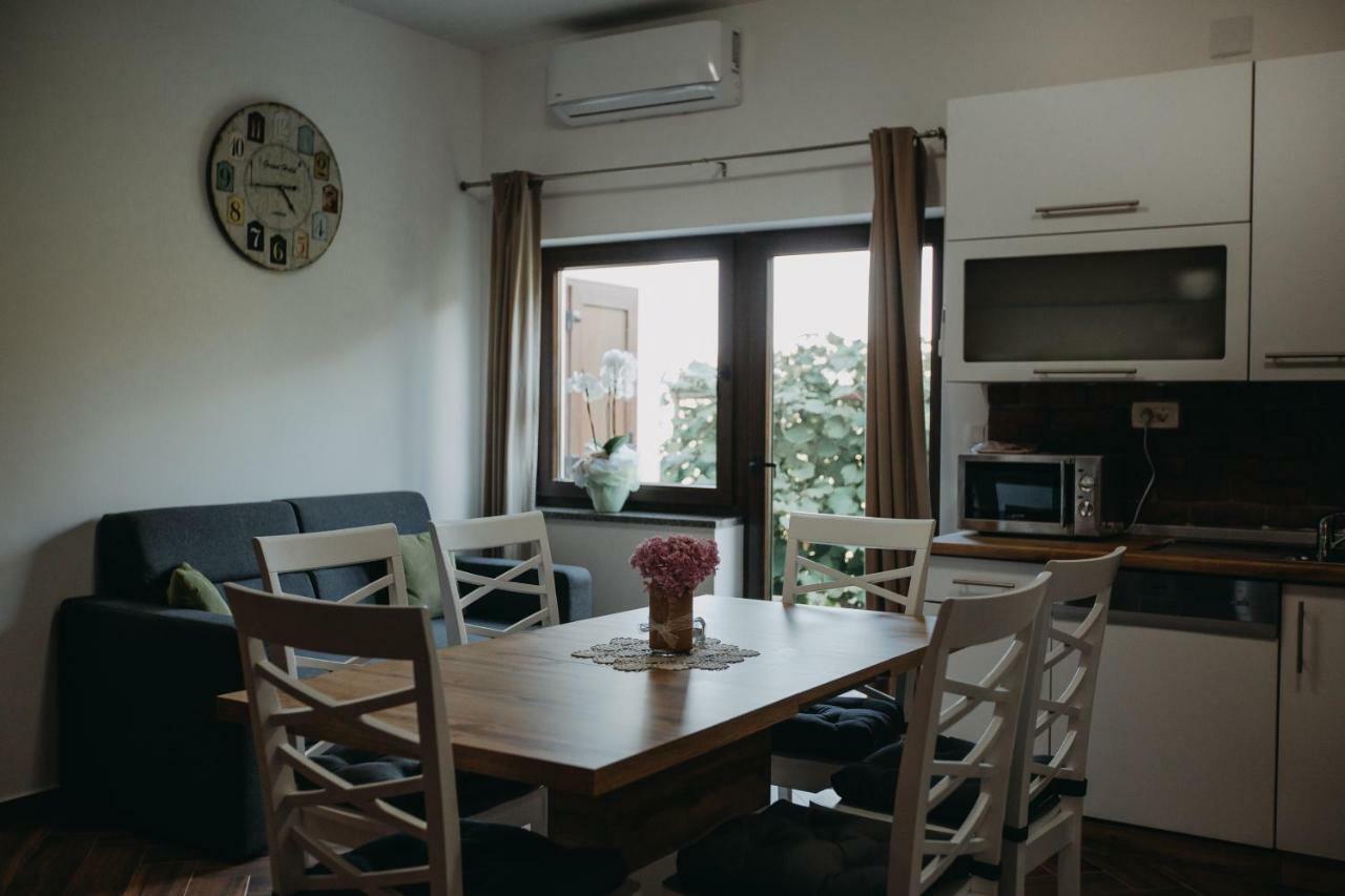 Apartman Vejama Josipdol Εξωτερικό φωτογραφία