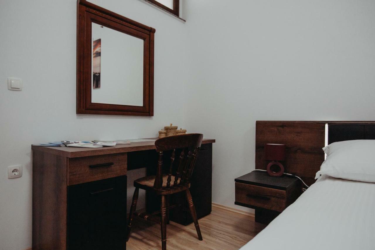 Apartman Vejama Josipdol Εξωτερικό φωτογραφία