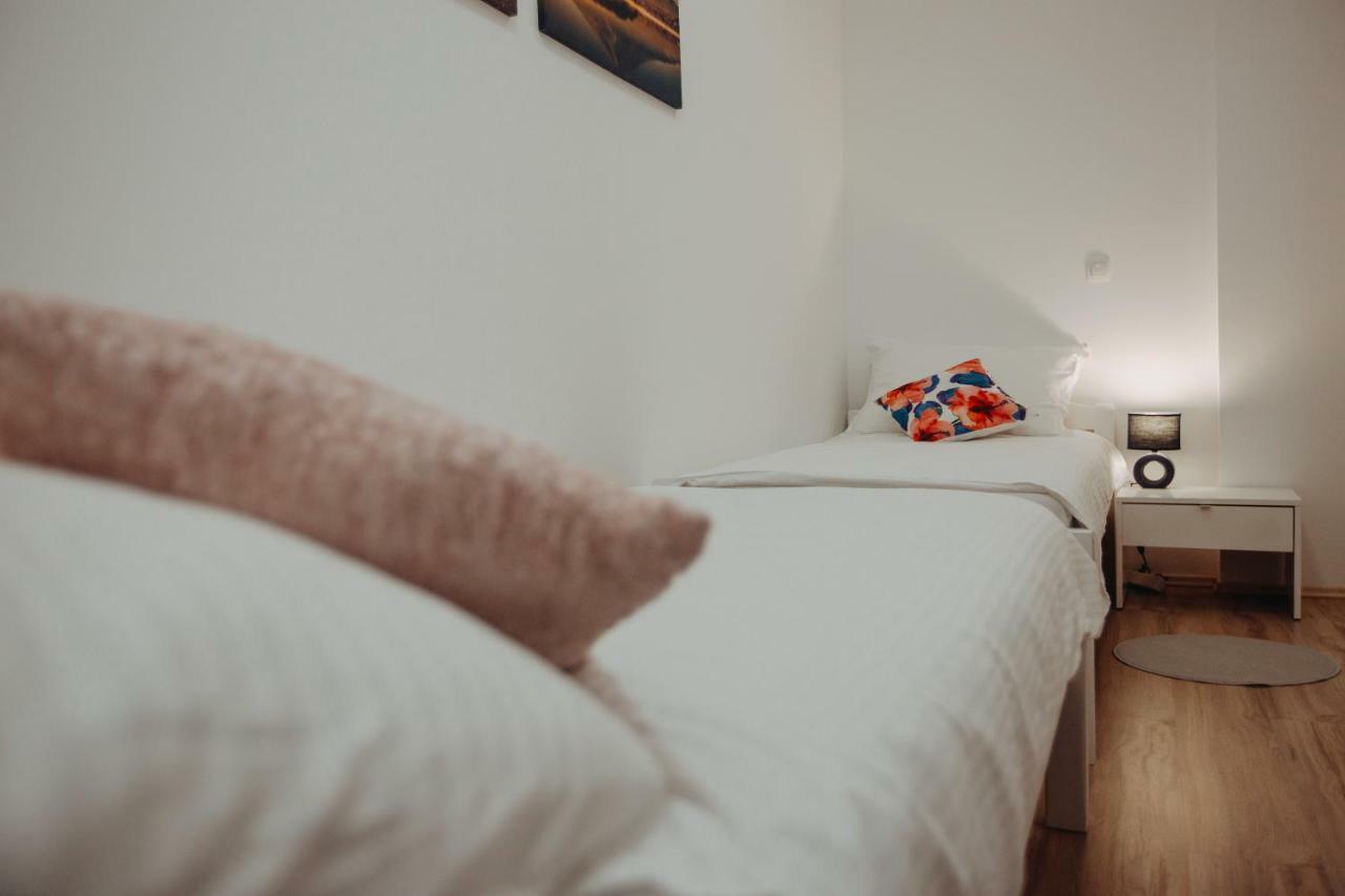 Apartman Vejama Josipdol Εξωτερικό φωτογραφία