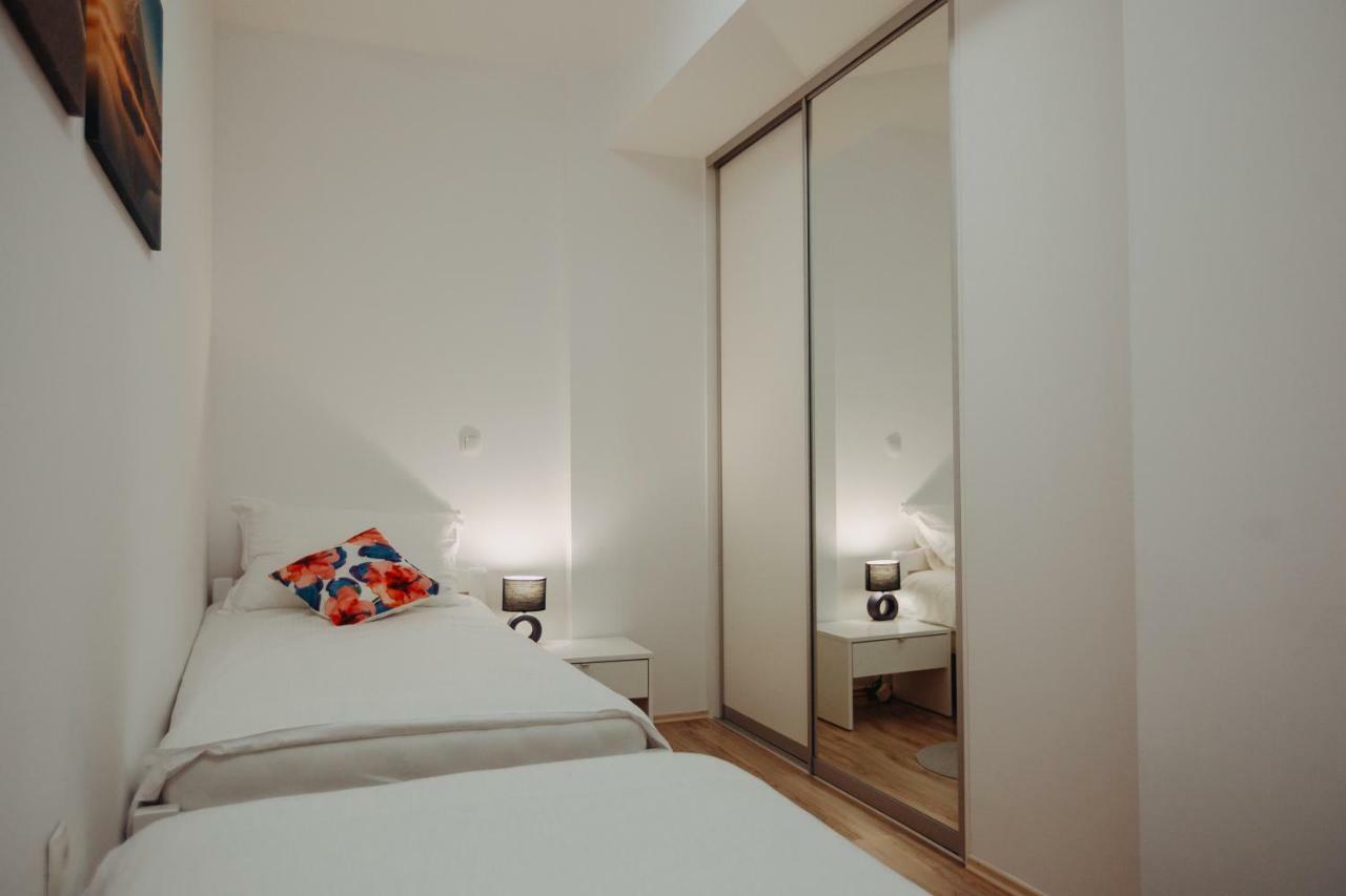 Apartman Vejama Josipdol Εξωτερικό φωτογραφία