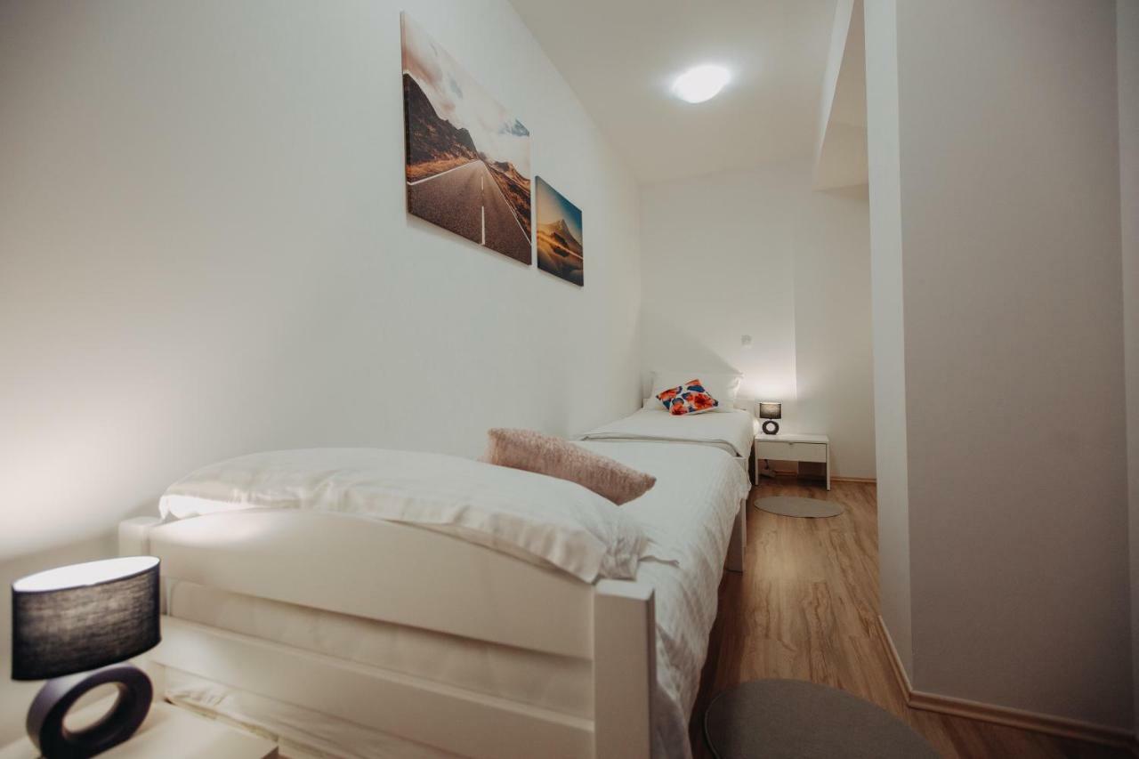 Apartman Vejama Josipdol Εξωτερικό φωτογραφία